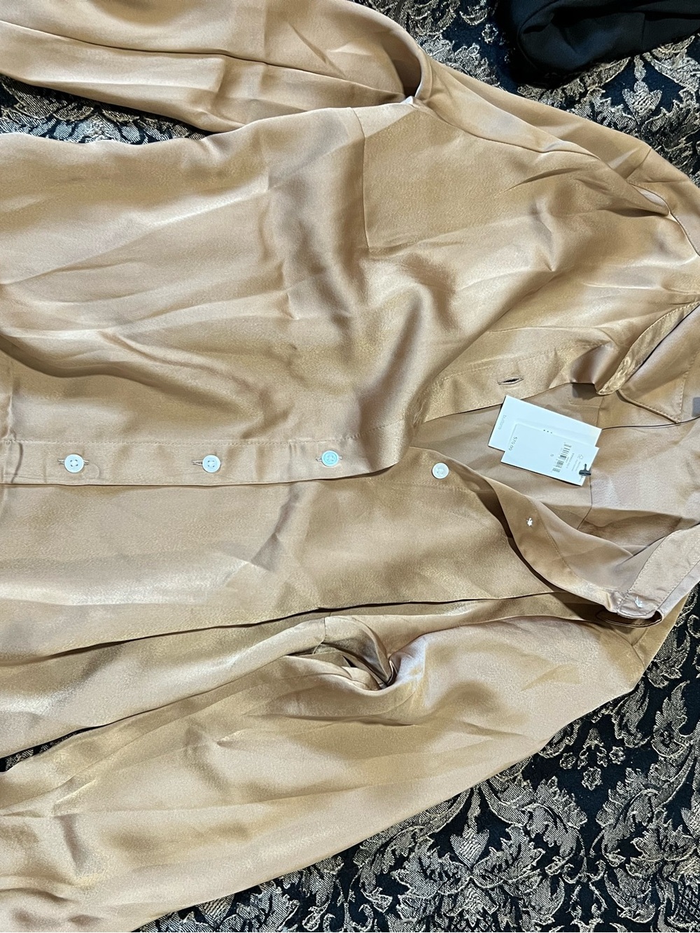 Banana Republic Silky Beige Button-Down Blouse Women's Long Sleeve Shirt